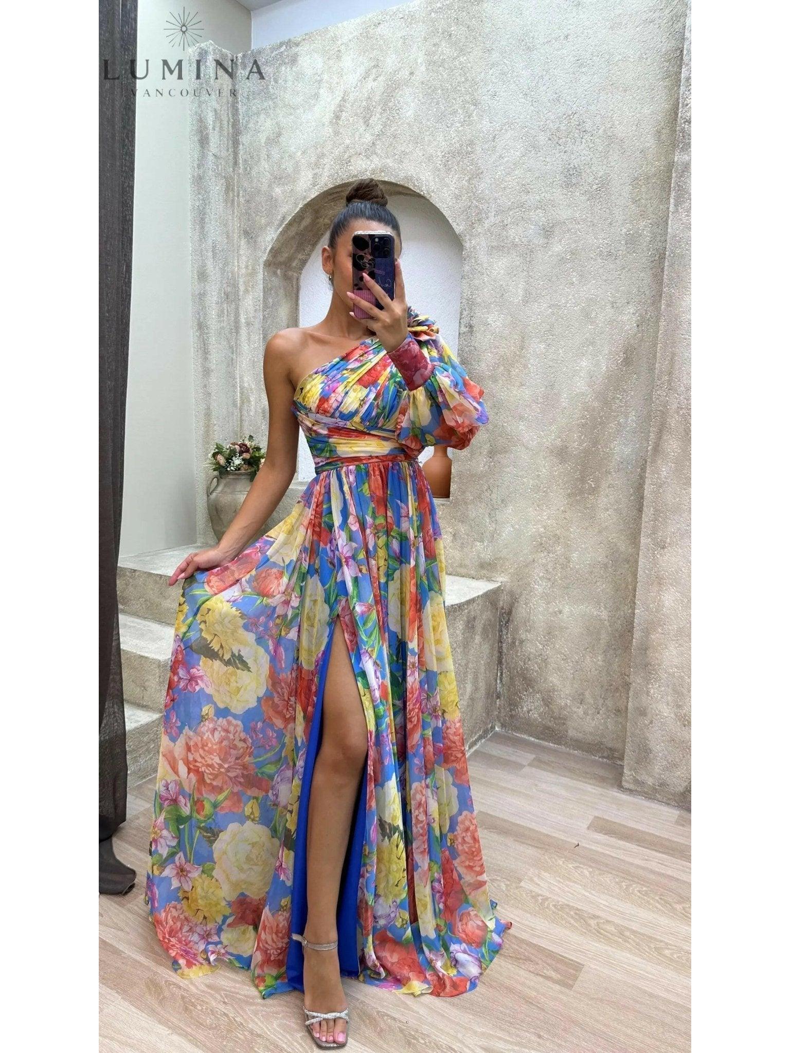 Audrey | Stunning Flowing Gown