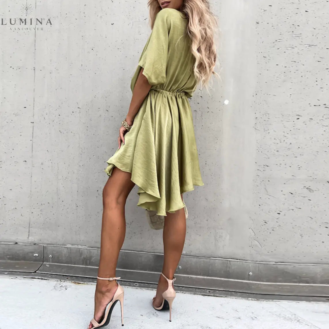 Kiana - Chic Flowy Mini Dress - Lumina Vancouver