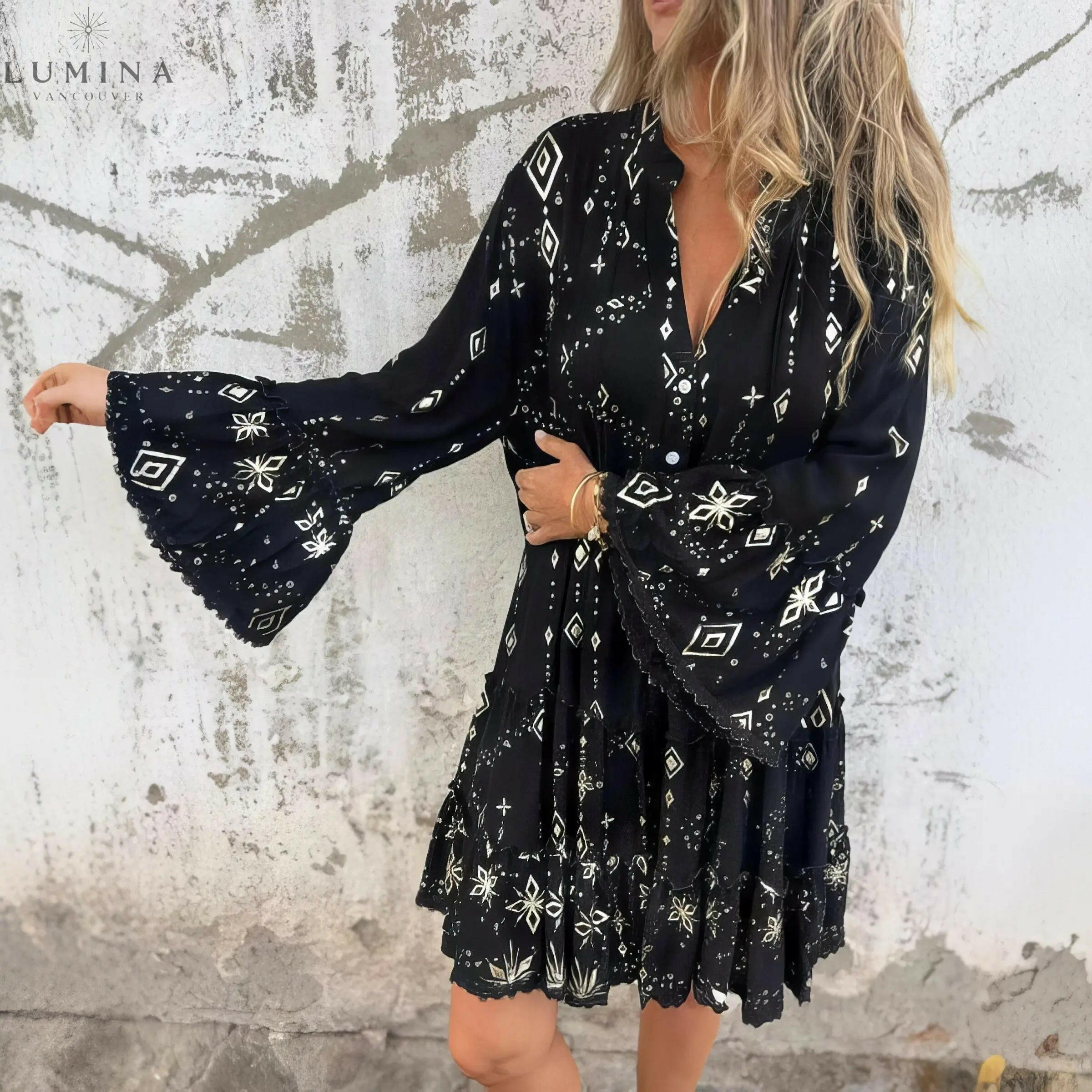 Mara - Trendy Long Sleeve Mini Dress - Lumina Vancouver