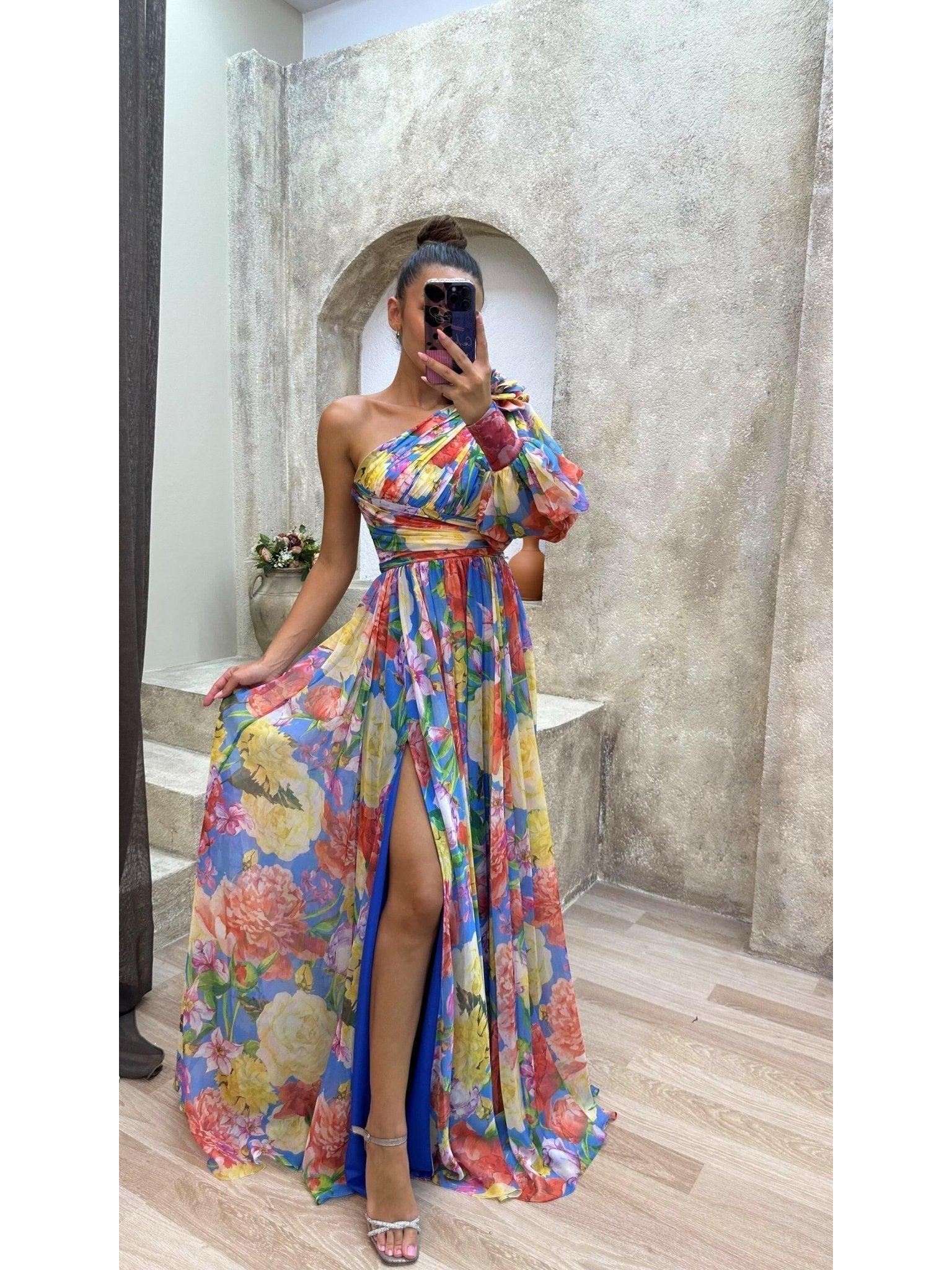 Mckenna | Stunning Flowing Gown
