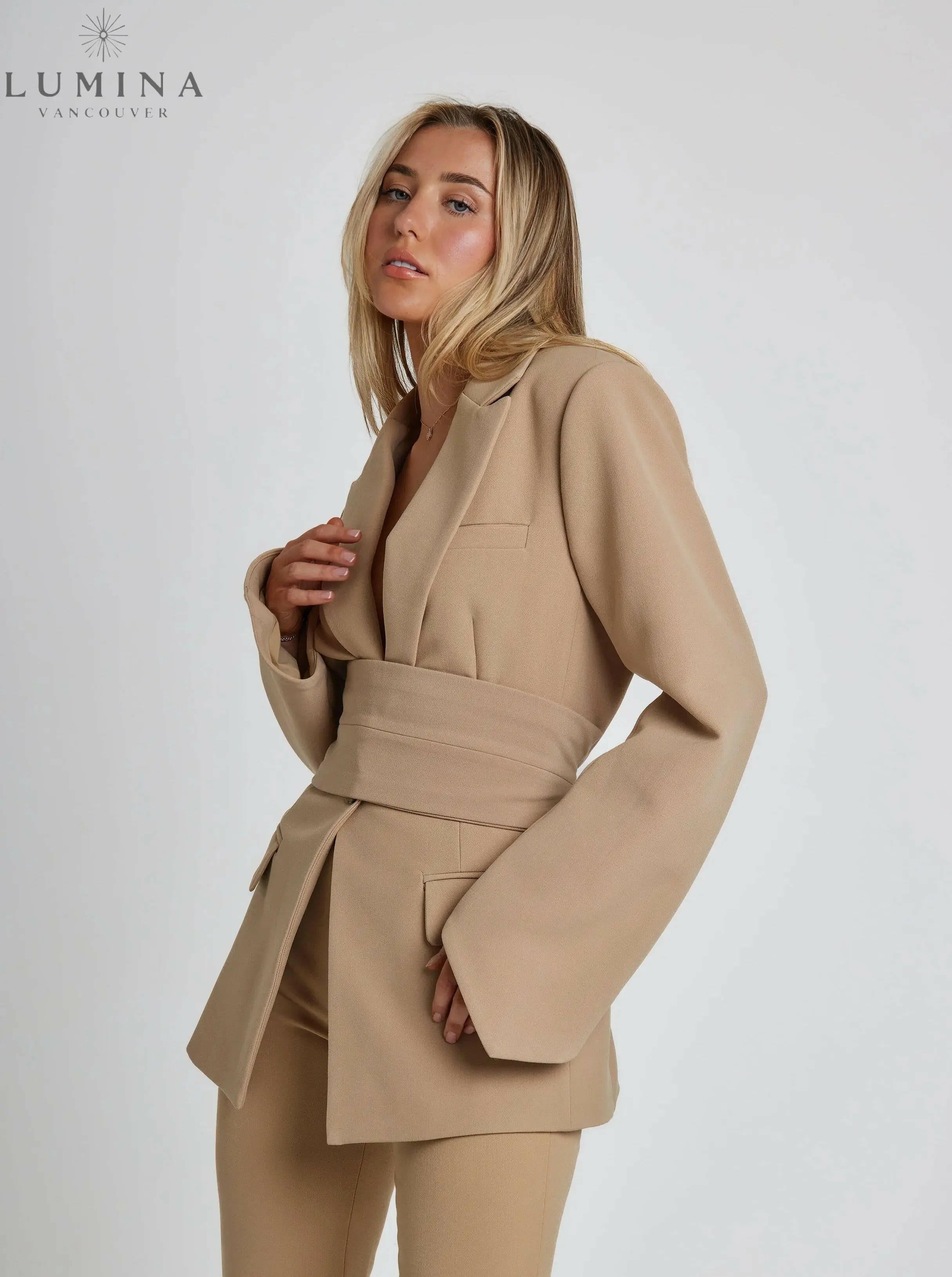 Vivian - Luxe Chic Blazer - Lumina Vancouver