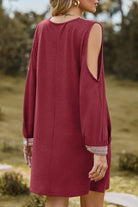 Women's Casual Dress - Loose Fit - V-Neck Lace Trim - Long Sleeve with Pockets by Lumina Vancouver