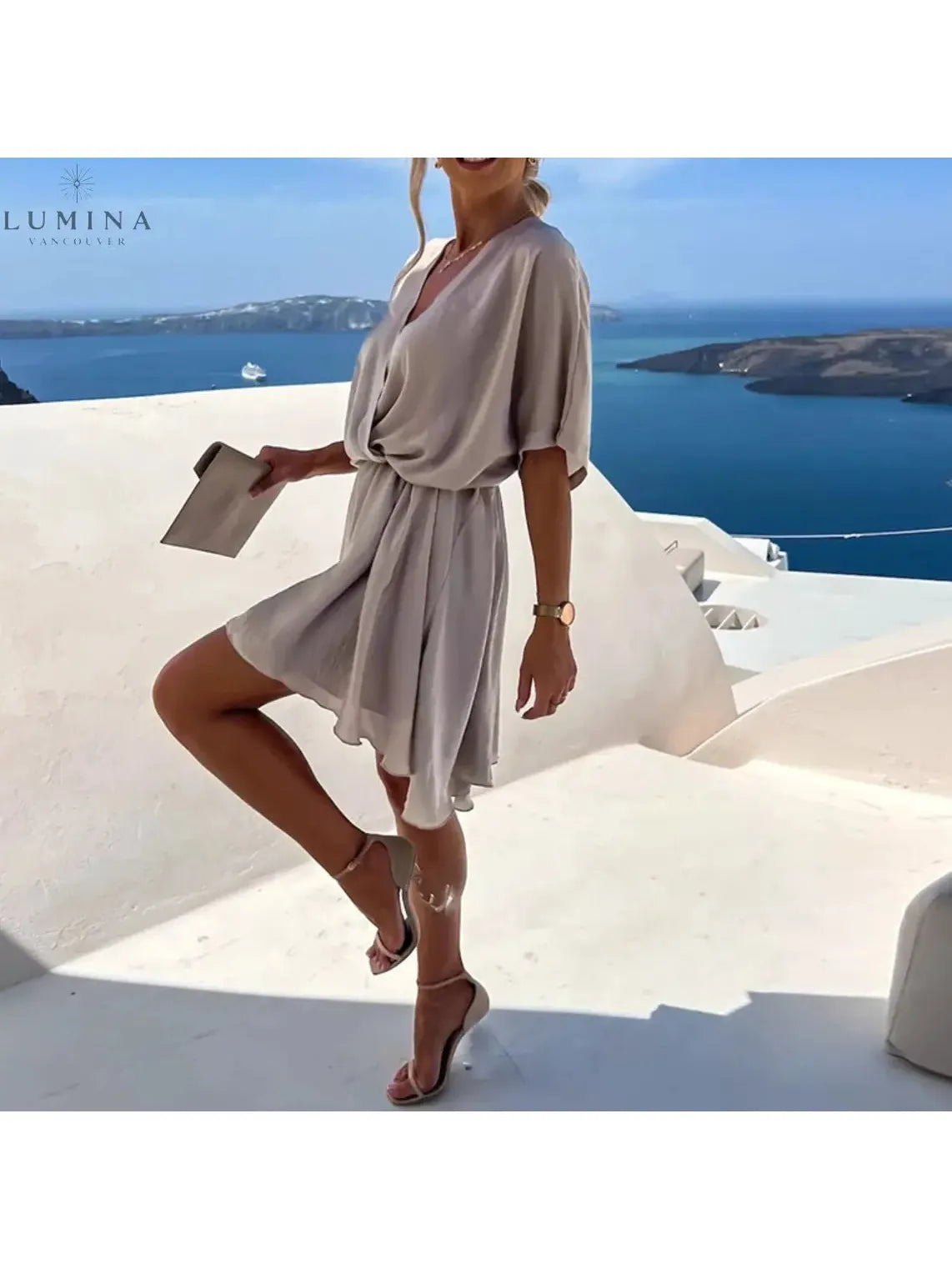 Kiana - Chic Flowy Mini Dress